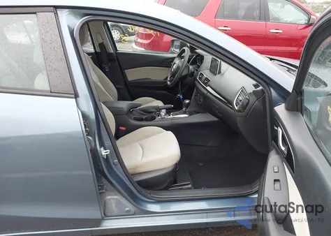 2015 Mazda Mazda3 I Sport z USA, uszkodzony, nr VIN 3MZBM1U78FM133926